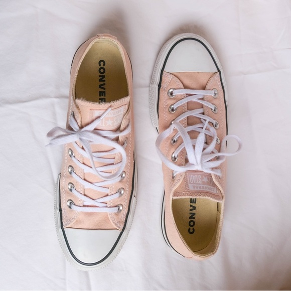 Platform Low Top Converse Light Pink Women’s US 8 - Picture 4 of 7